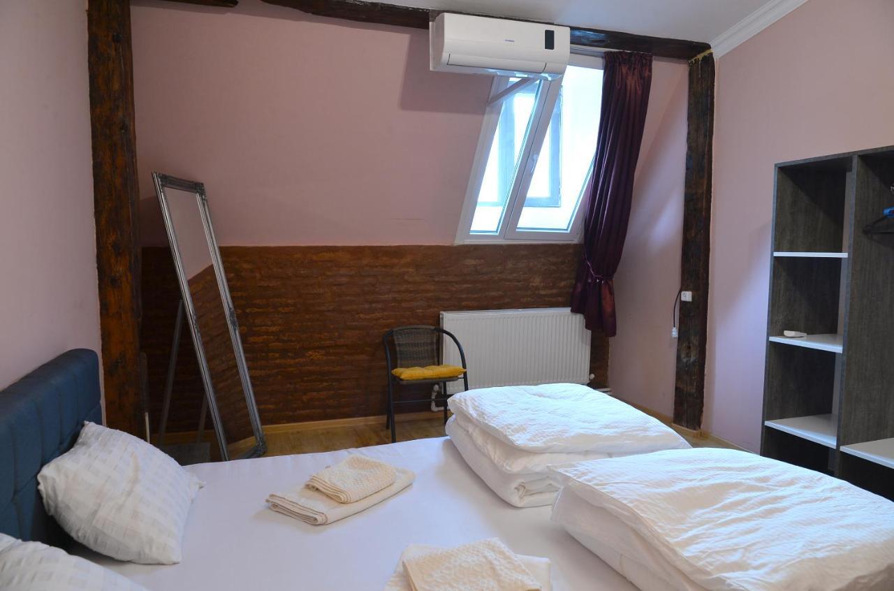 Natia'S Apartment On Dadiani St. Tbilisi Eksteriør billede