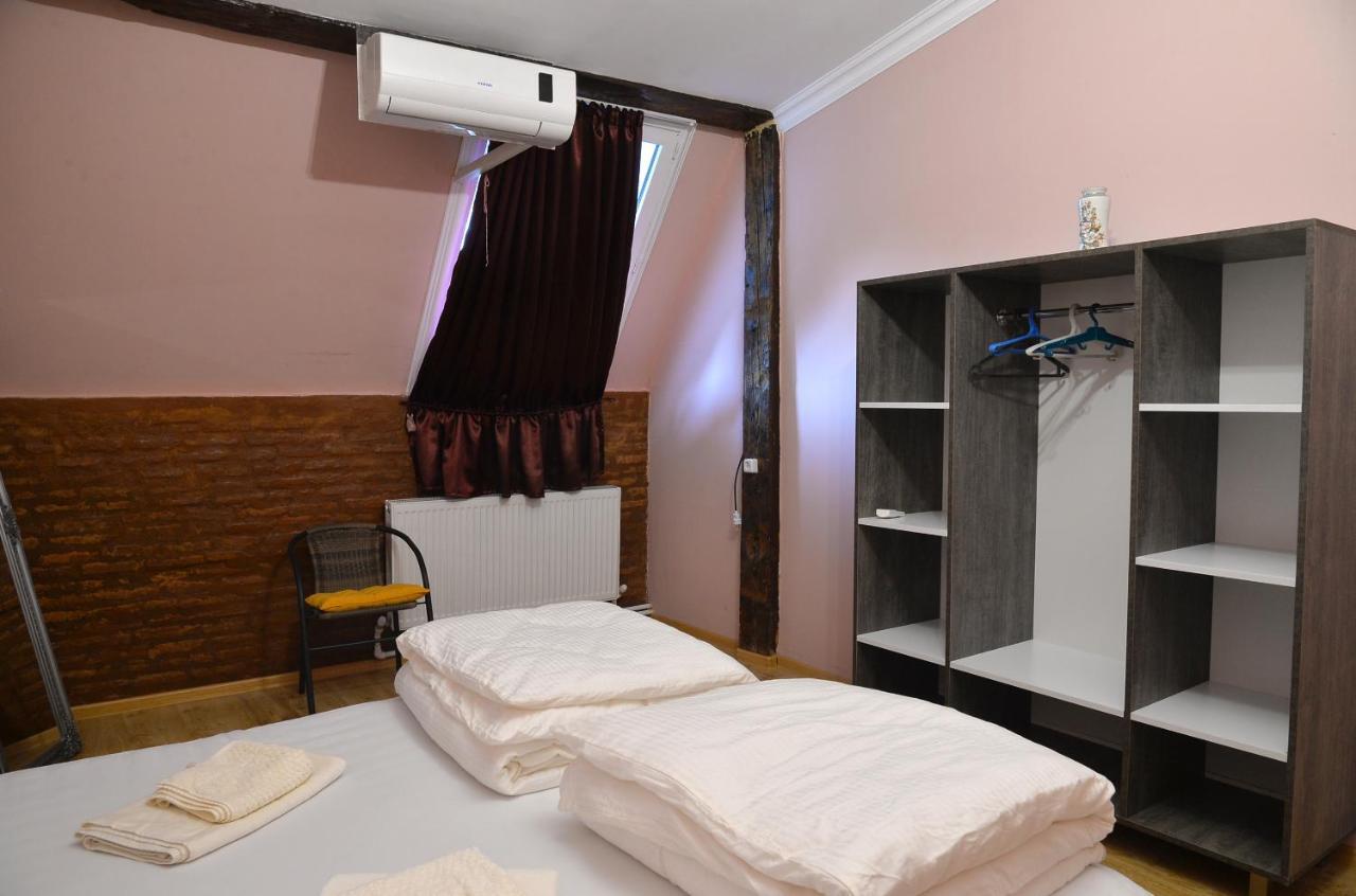 Natia'S Apartment On Dadiani St. Tbilisi Eksteriør billede
