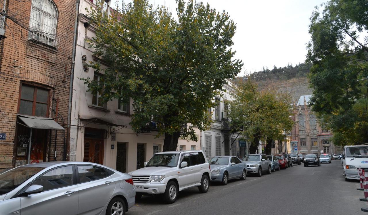 Natia'S Apartment On Dadiani St. Tbilisi Eksteriør billede