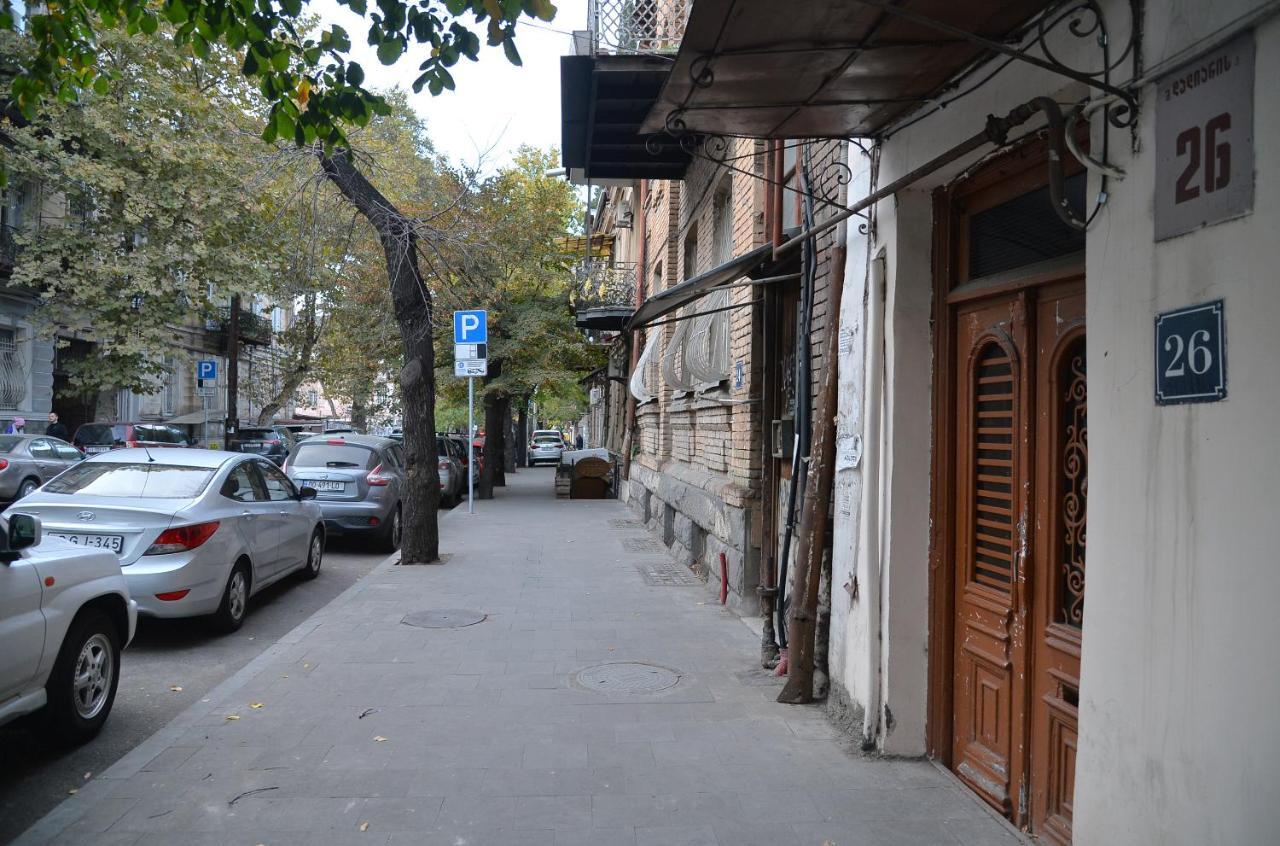 Natia'S Apartment On Dadiani St. Tbilisi Eksteriør billede
